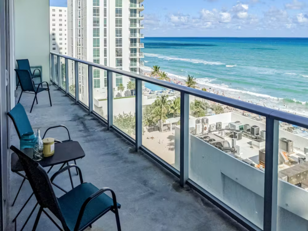 Stunning Ocean Views Apartment