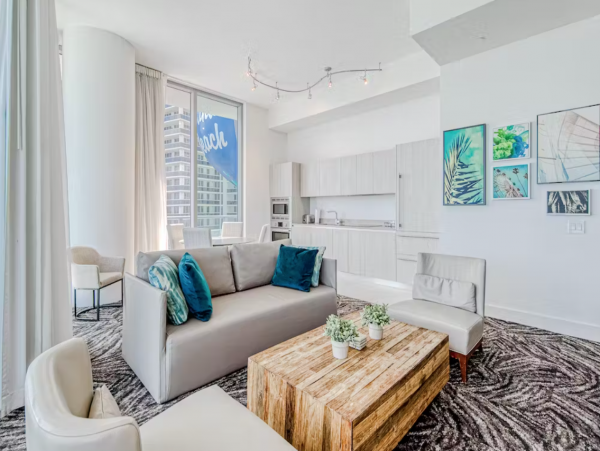 Stunning Ocean Views Apartment
