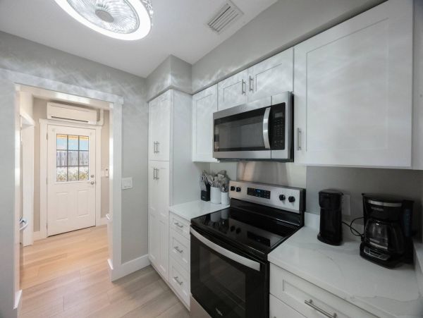 Treasure Island Vacation Rentals Florida Gulf Coast Pool Homes by Emerald Kite