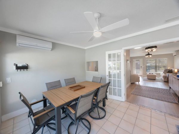 Treasure Island Vacation Rentals Florida Gulf Coast Pool Homes by Emerald Kite