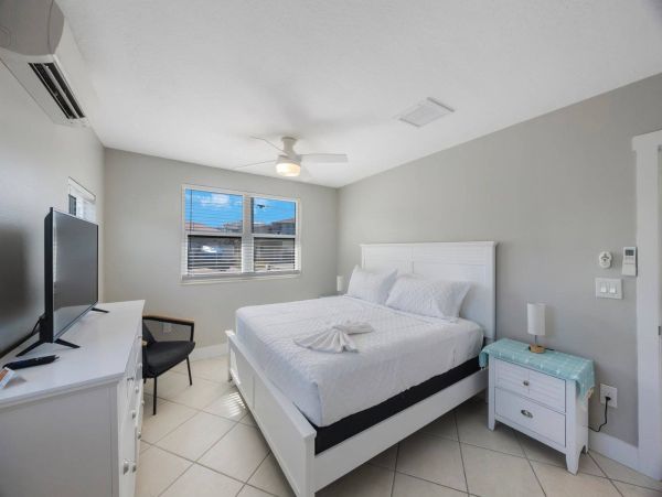 Treasure Island Vacation Rentals Florida Gulf Coast Pool Homes by Emerald Kite