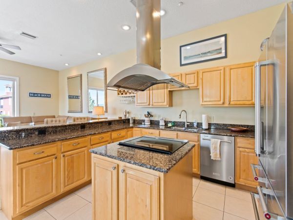Treasure Island Beachfront Vacation Rental Sunset Beach Luxury Home with Rooftop Deck