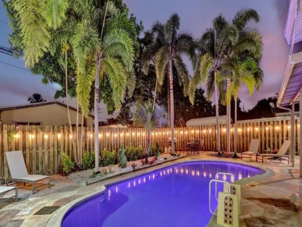4 Bedroom Vacation Pool Home in Fort Lauderdale Sleeps 10