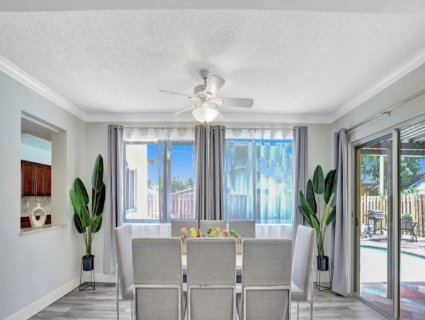4 Bedroom Vacation Pool Home in Fort Lauderdale Sleeps 10