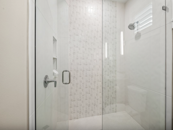 Sensational Coastal Vacation Home in Siesta Key with Pool and Great Location!