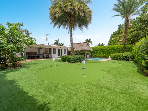 Hollywood Vacation Home Four Bedroom