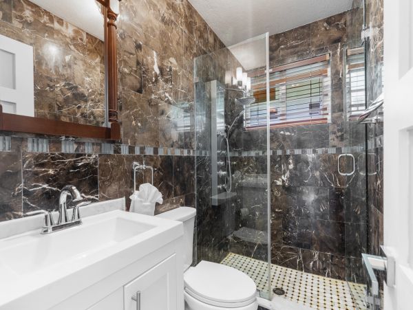 Hollywood Vacation Home Four Bedroom