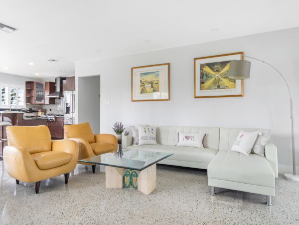 Hollywood Vacation Home Four Bedroom