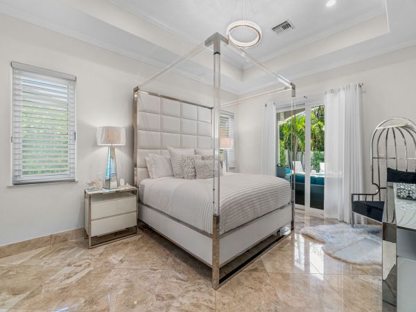 Stunning Vacation Pool Home in Lauderdale By The Sea Sleeps 10
