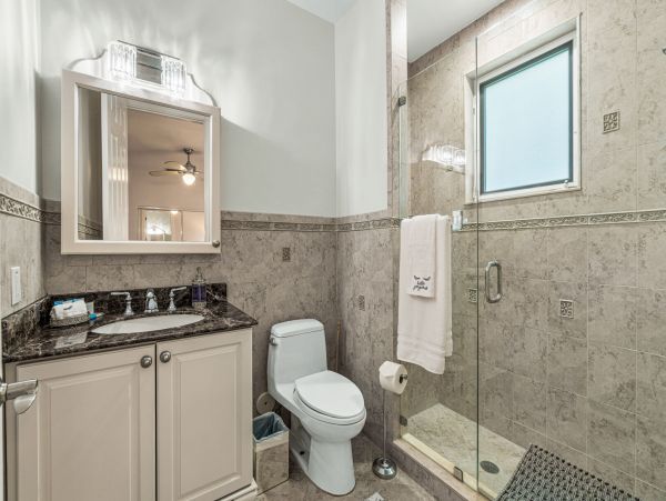 Stunning Vacation Pool Home in Lauderdale By The Sea Sleeps 10