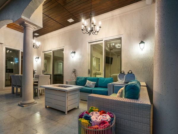 Stunning Vacation Pool Home in Lauderdale By The Sea Sleeps 10