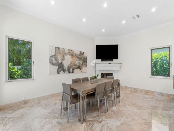 Stunning Vacation Pool Home in Lauderdale By The Sea Sleeps 10