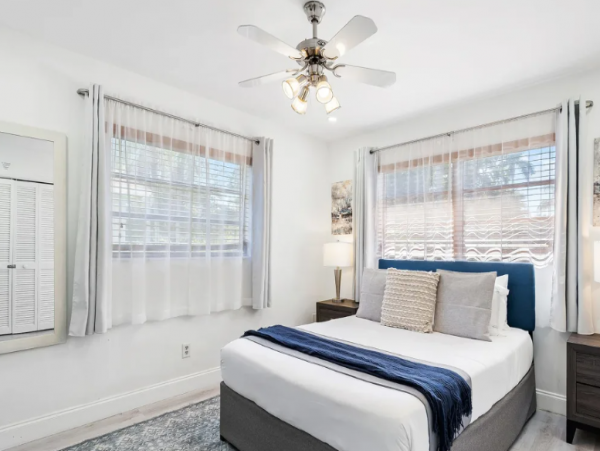 Lovely 4 Bedroom Home with Private Pool in Dania Beach