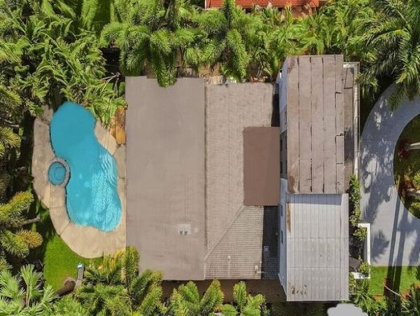 Hollywood Vacation Home Five Bedroom