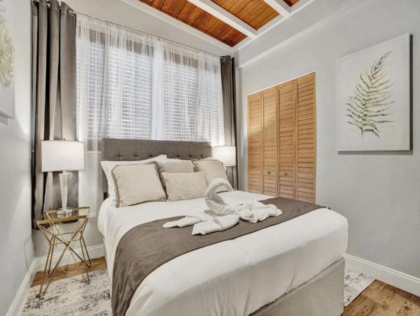 Pompano Beach Vacation Home Fiva Bedroom