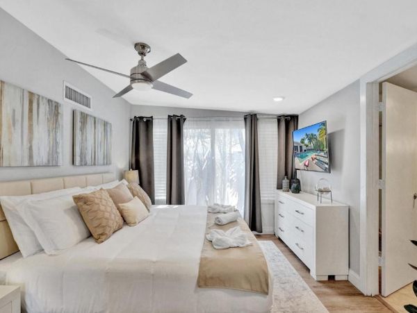 Pompano Beach Vacation Home Fiva Bedroom