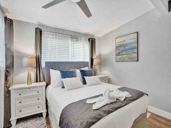 Pompano Beach Vacation Home Fiva Bedroom