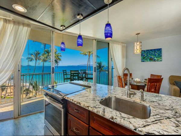 Ocean Front Two Bedroom Rental Condo in Kihei