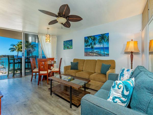 Ocean Front Two Bedroom Rental Condo in Kihei