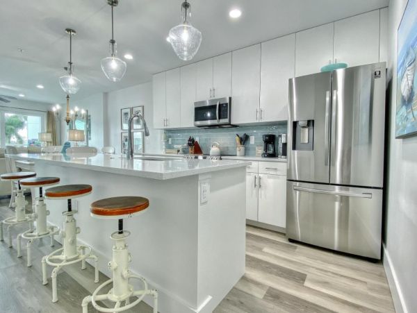 Beach Condo with 3 Bedrooms in Madeira Beach