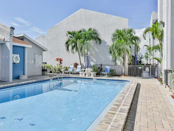 2 Bedroom Madeira beach Condo