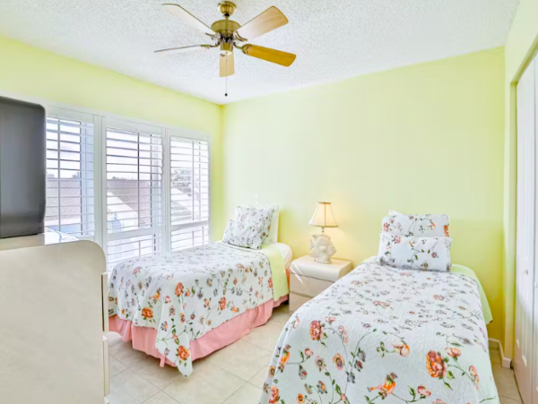 2 Bedroom Madeira beach Condo