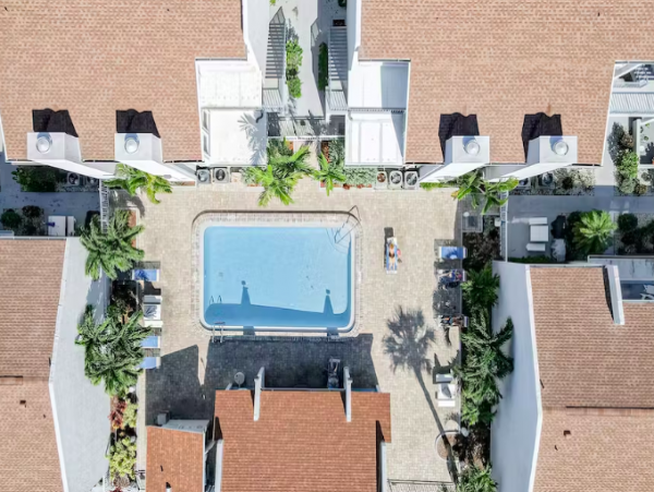 2 Bedroom Madeira beach Condo