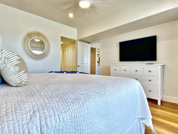Stunning Three Bedroom Beachfront Vacation Condo in Indian Shores