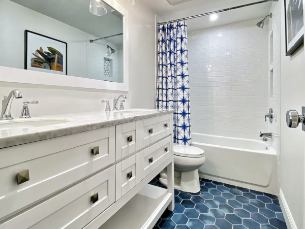 Stunning Three Bedroom Beachfront Vacation Condo in Indian Shores