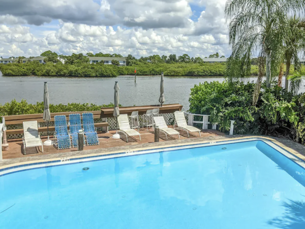 Town House Vacation Home on Intracoastal