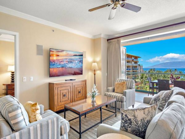 Kaanapali Luxury  Six-Bedroom Oceanview Retreat Sleeps 18