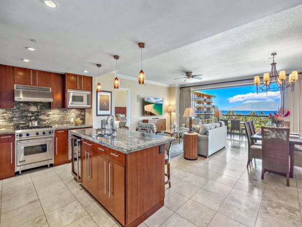 Kaanapali Luxury  Six-Bedroom Oceanview Retreat Sleeps 18