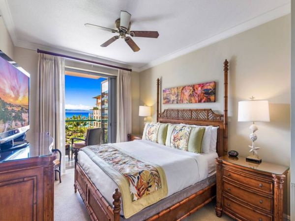 Kaanapali Luxury  Six-Bedroom Oceanview Retreat Sleeps 18