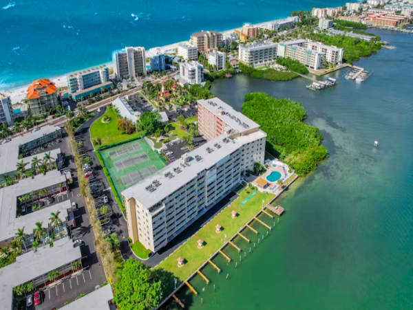 Elegant 2 Bedroom Condo with water views near the beach, pool & hot tub