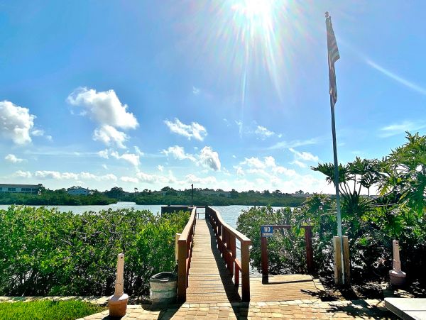 Indian Shores Vacation Condo Right Across from the Beach