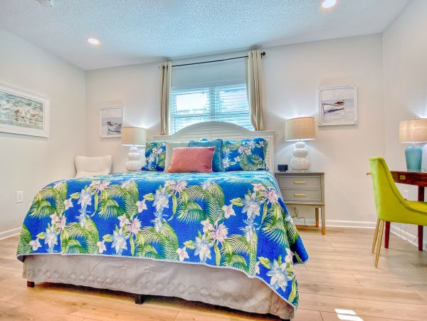 Indian Shores Vacation Condo Right Across from the Beach