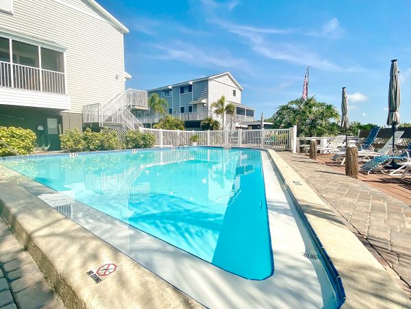 Indian Shores Vacation Condo Right Across from the Beach