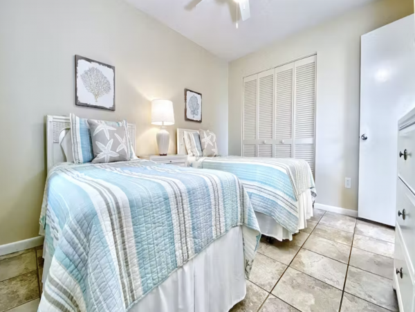 Beachside Charmer Vacation Condo with 3 Bedrooms