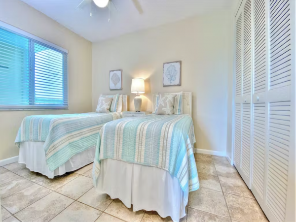 Beachside Charmer Vacation Condo with 3 Bedrooms