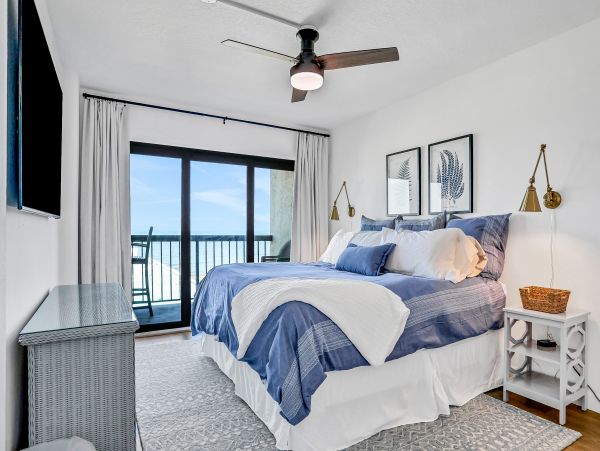 Corner Condo with 3 Bedrooms & Gulf Views