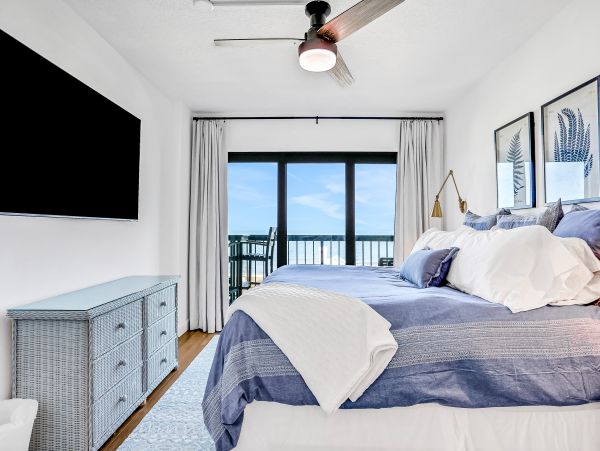 Corner Condo with 3 Bedrooms & Gulf Views
