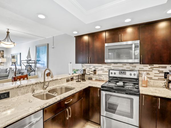 Indian Shores Vacation Condo Three Bedroom Beach Front