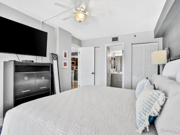 Indian Shores Vacation Condo Three Bedroom Beach Front
