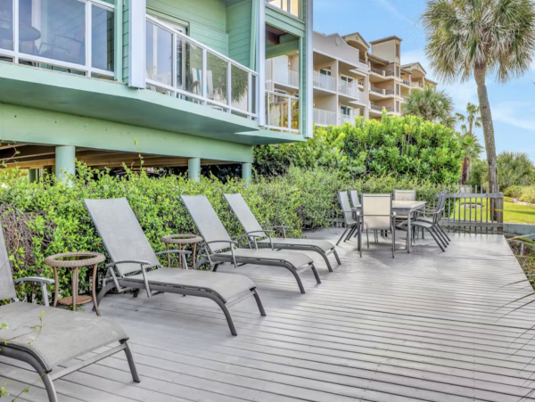 NEW ARRIVAL Great Beach Condo Walk Out Steps to Sand