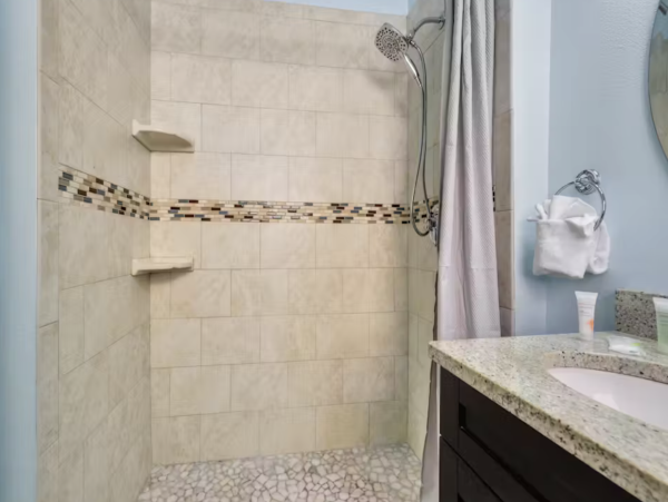 NEW ARRIVAL Great Beach Condo Walk Out Steps to Sand