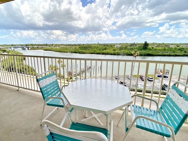 Indian Shores Vacation Condo Two Bedroom