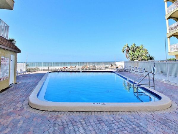 Gulf-Front Vacation Condo in Indian Rocks Beach