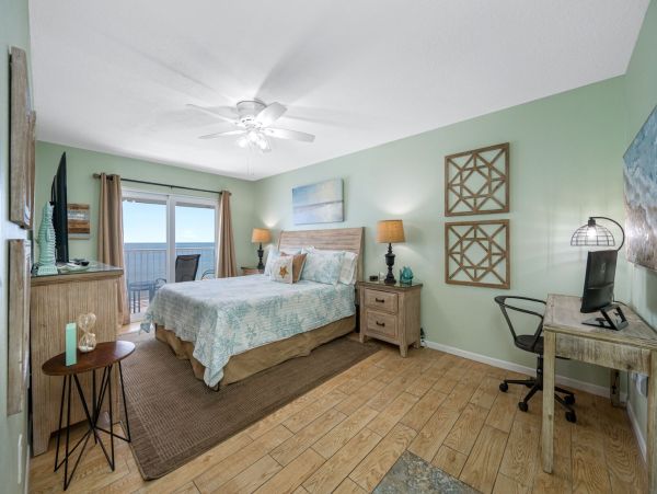 Gulf-Front Vacation Condo in Indian Rocks Beach
