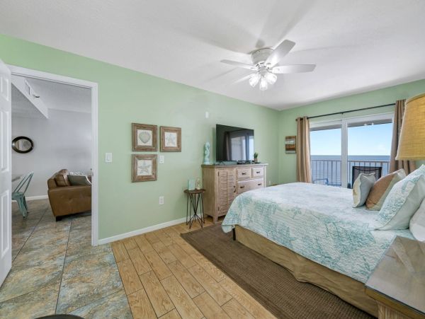 Gulf-Front Vacation Condo in Indian Rocks Beach