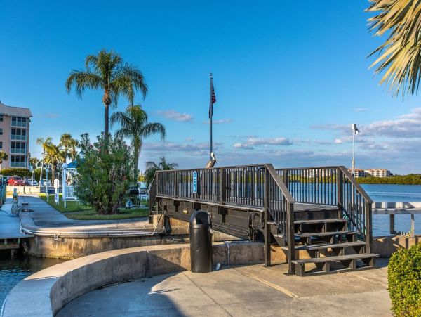 One Bedroom Siesta Key Vacation Condo Short Walk to Beach